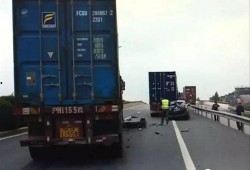 嘉兴最新公交爆料新闻,最新爆料揭示出行变革