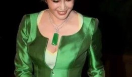 娱乐圈爆料翡翠姐,娱乐圈幕后风云揭秘