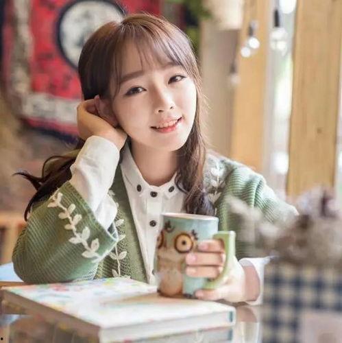 娱乐吃瓜酱室友日常,娱乐吃瓜酱的欢乐时光