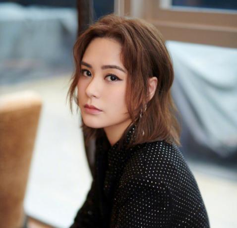 娱乐圈吃瓜美女是谁啊