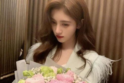 吃瓜娱乐鞠婧祎,吃瓜娱乐背后的明星生活揭秘”